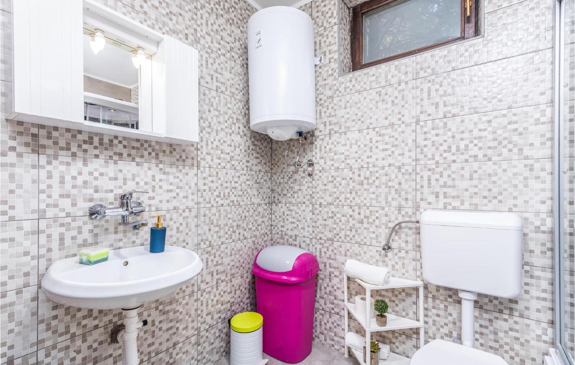 Gorgeous Apartment In Krk With Kitchen Krk Town Exteriör bild